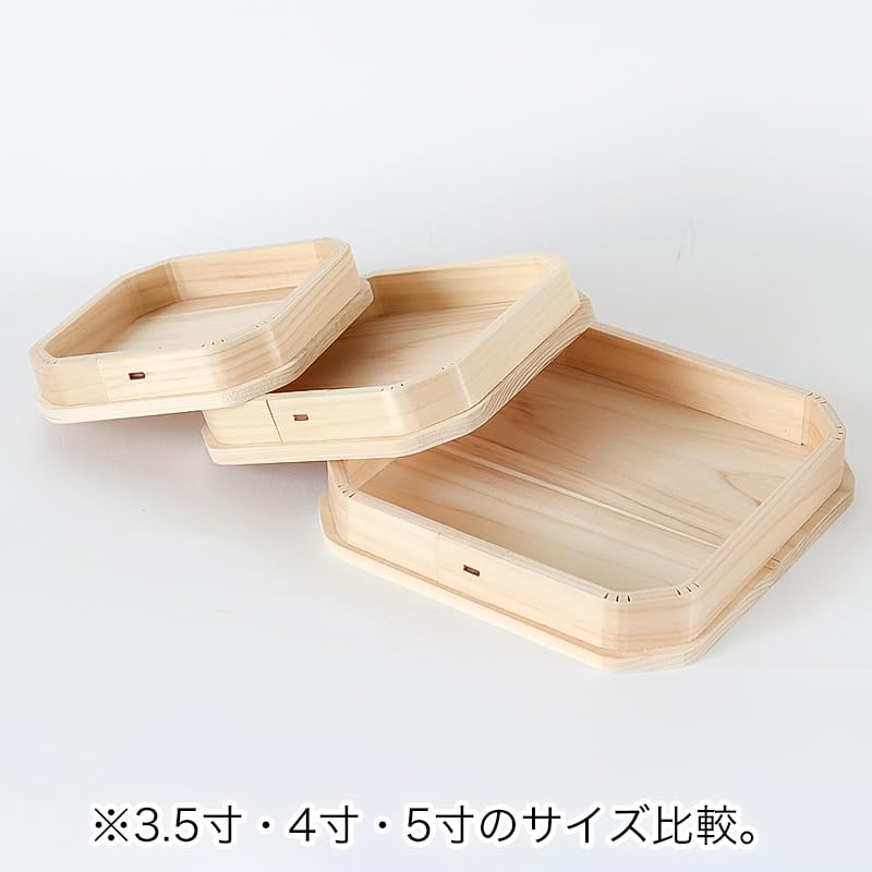 4,0-palcový skladací podnos (cyprus hinoki) na použitie ako sanpo (trojuholníkový oltár), kamidana (svätyňa), kagami mochi (ryžový koláč), obetné dary, oltár, alebo