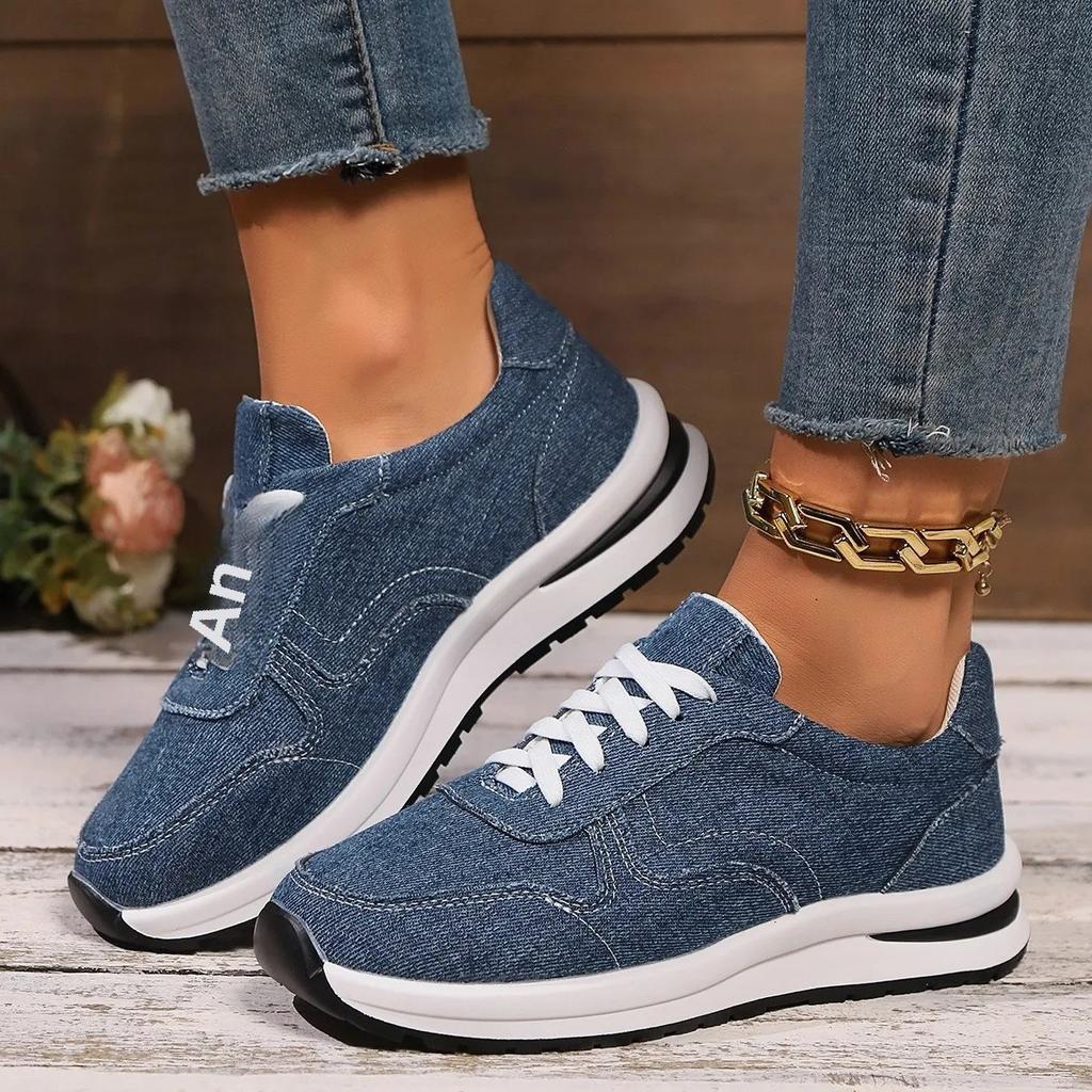 2025 New Fashionable Casual Women's Shoes Plus Size 36-43 Sport Shoes With Lace And Thick Sole Canva Women's Shoes Wholesale