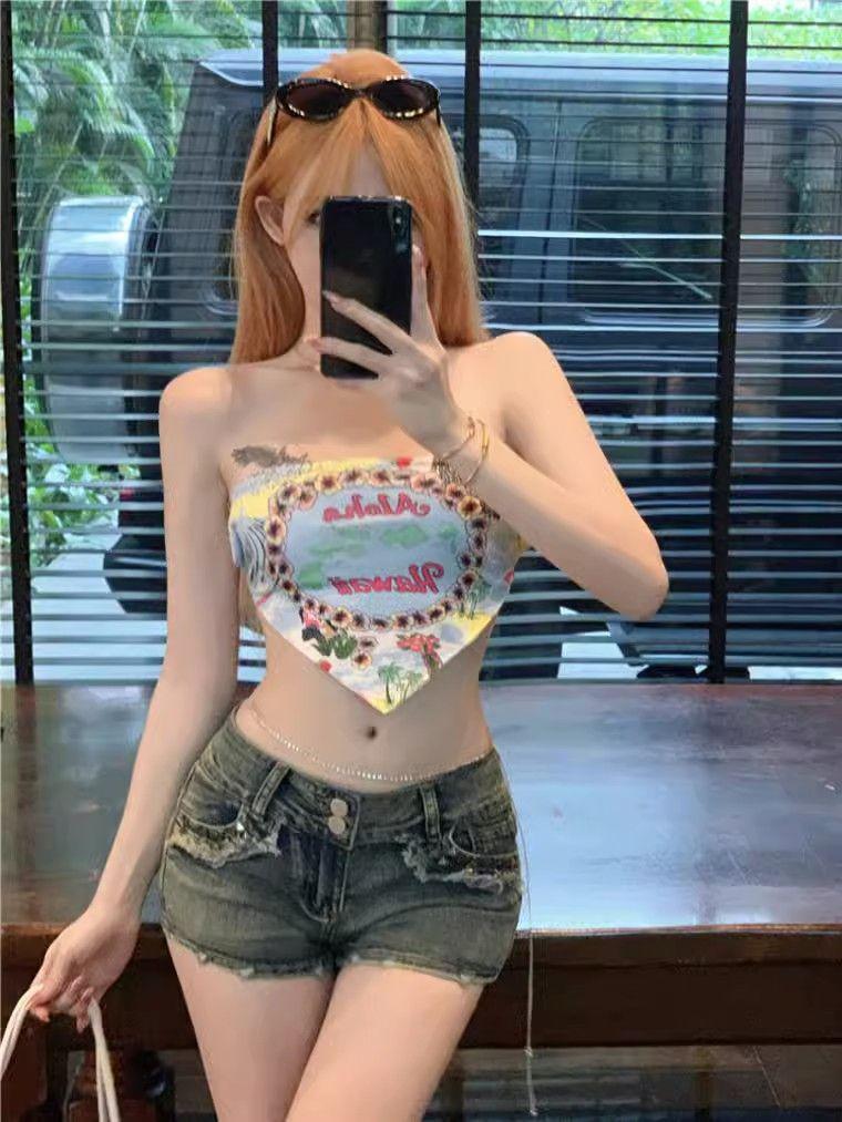 Damen Hüftjeans Hotpants mit Nieten - Sexy Figurbetonte Sommer-Denimshorts