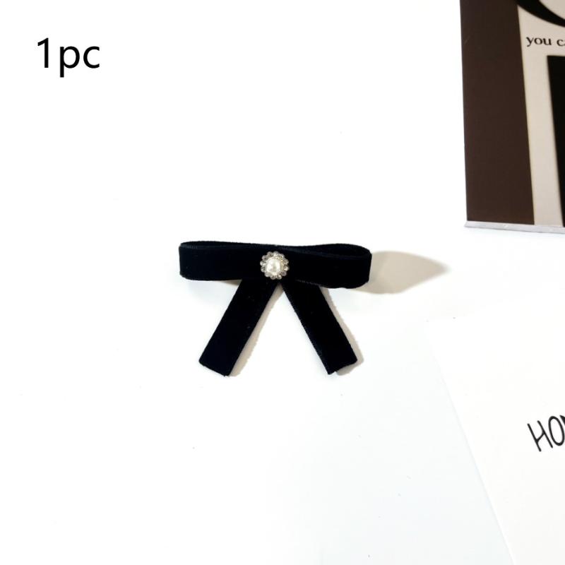 

Sunflower Velvet Bow Brooch, Pearl Pin, Clothing Accessory, Sock Decoration, Black.