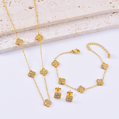 3PCS Diamond Studded Clover Fashionable Versatile Earring Necklace Bracelet Set, the Best Birthday Gift, Valentine's Day Gift