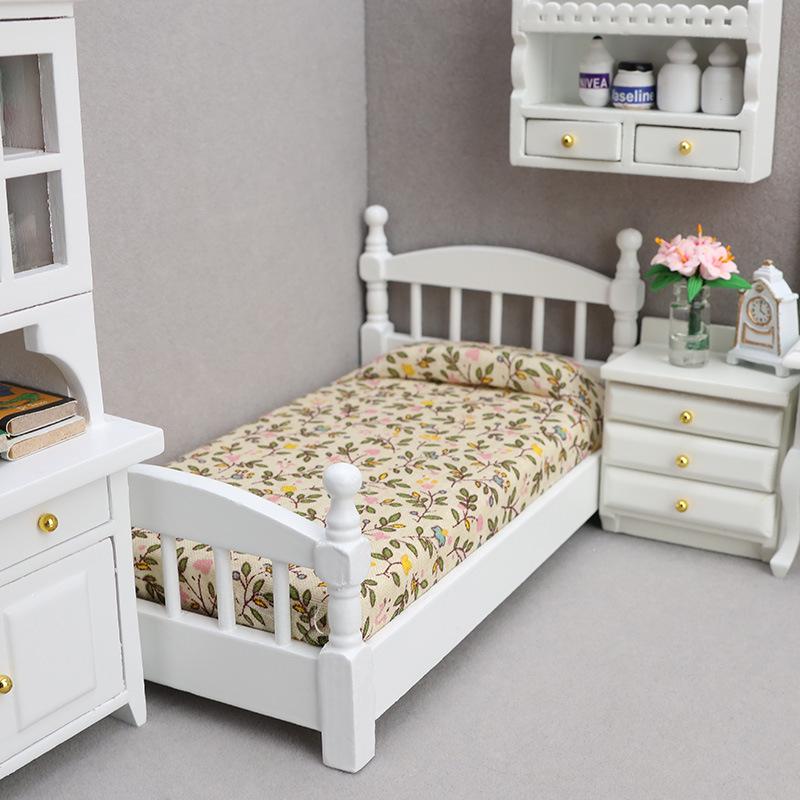 1:12 Mini Dollhouse Single Bed Furniture Ornaments, OB11 Model