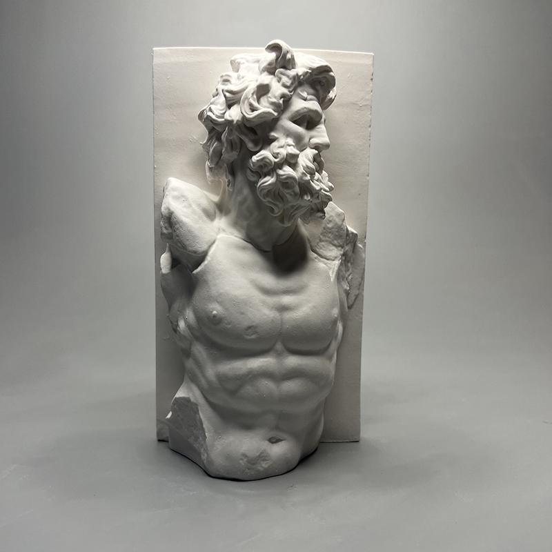 European Gypsum Figure Sculpture Vintage Muscular Male Statue Bookcase Ornament Philosophy Figure Interior Aesthetic Decoration