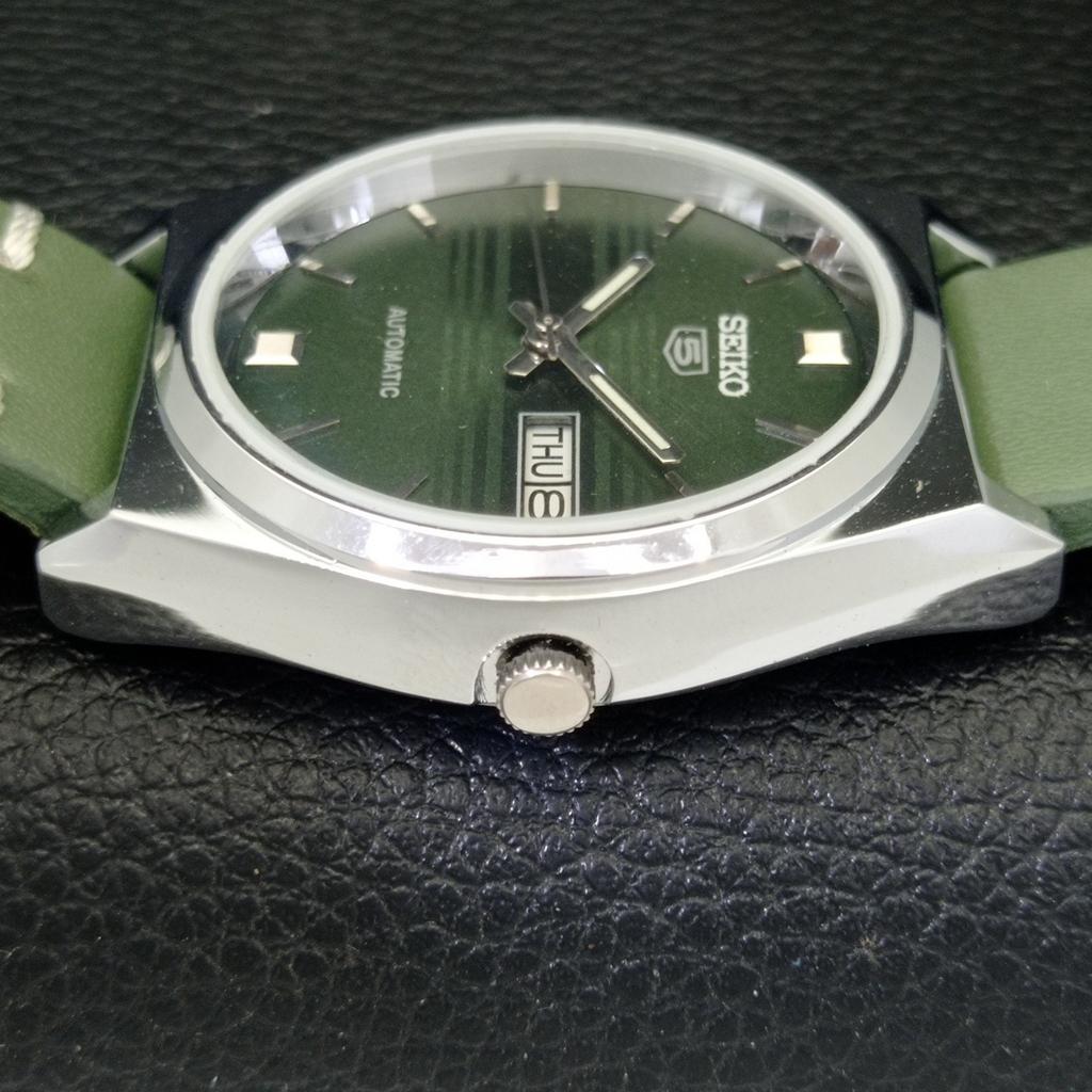 REFURBISHED VINTAGE SEIKO 5 AUTOMATIC JAPAN MENS GREEN DIAL WATCH a434693-2 R121-a434693