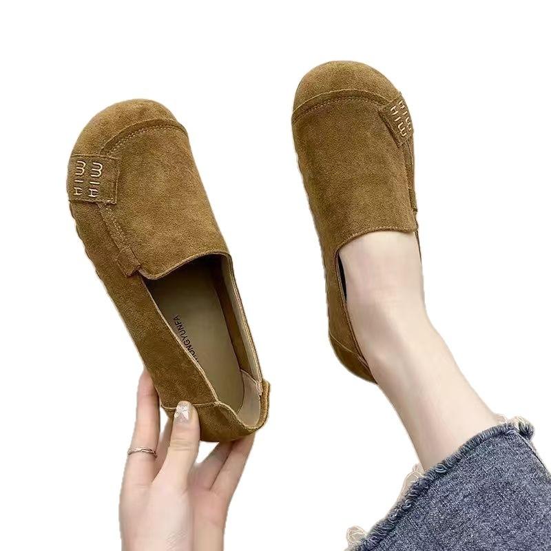 Sapatos casuais masculinos de novo estilo 2025, sola macia, respirável, elegante, leve, chinelo feminino, sapatos de camada única
