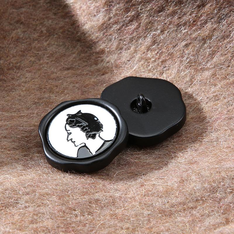 

Irregular Special-Shaped Resin Buttons Men S And Women S Tops, Jackets, Decorative Buttons, Versatile Coats, Sweaters, Small Buttons Black * 17mm * Round