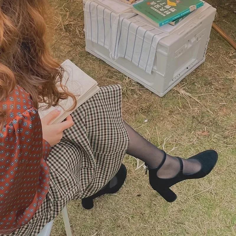 New Retro Ladies Shoes Mary Janes Women's High Heels Fashion Buckle Strap High Heels Women  Round Toe Heels Women D12