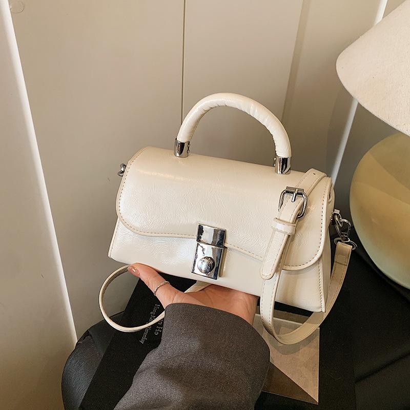 

Hand Upgrade Trendy Small Square Bag 2025 Spring New Fashion Shoulder Bag Simple Casual Versatile Crossbody Bag белый