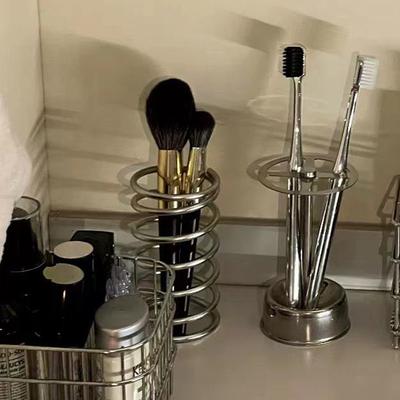 Baie și WC – Suporturi pentru periuțe de dinți