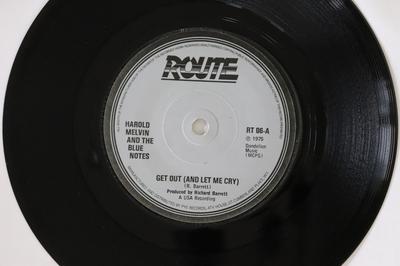 7inch Record HAROLD MELVIN & THE BLUENOTES - Get Out (And Let Me Cry) RT06 ROUTE 1975 UK Soul/Funk Used