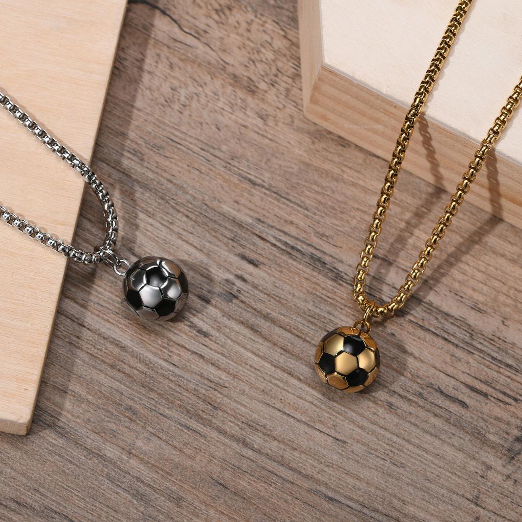 3D Fußball Halsketten für Männer, Solide Edelstahl Lässige Fußballer Anhänger, Sportliebhaber Jungen Geburtstagsgeschenke Schmuck