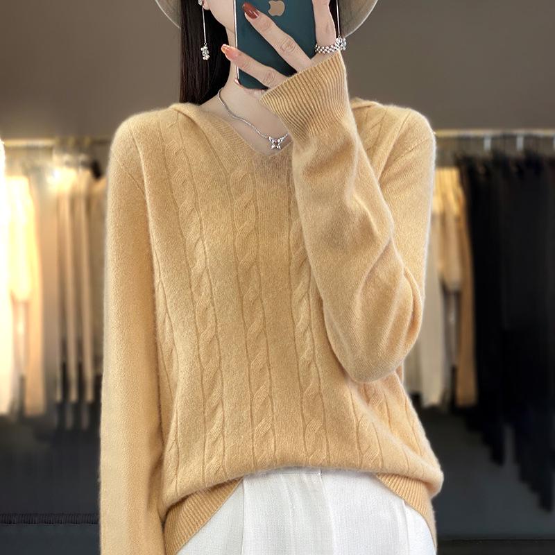 Solid Color Women's Wool Sweater: Classic Loose Fit, Cozy Autumn/Winter Wear