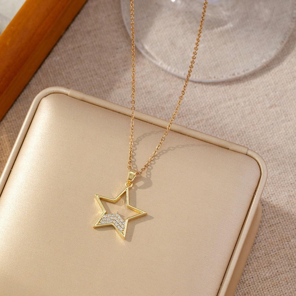 Micro Paved Titanium Steel Cross Pendant Necklace For Women Stylish Versatile Delicate Collarbone Chain