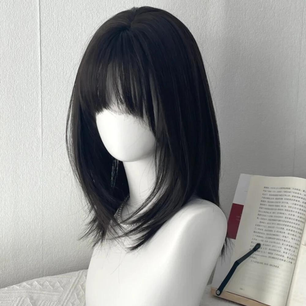 Y2K Perücke für Damen Schwarz Mittel-lang Glattes Haar Natürliche Simulation Tägliche Perücke mit Pony Kurzes Haar Bob Perücke