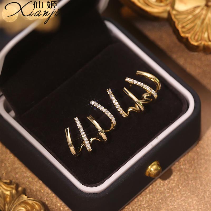 New Trend Gold Color Metal Inlaid With Crystal Stud Earrings For Women Korean Fashion Women Earrings Party Classic Jewelry Gifts