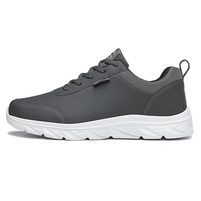 Autumn and winter large size 46 lightweight soft sole men's sports shoes leather surface casual running travel shoes spot