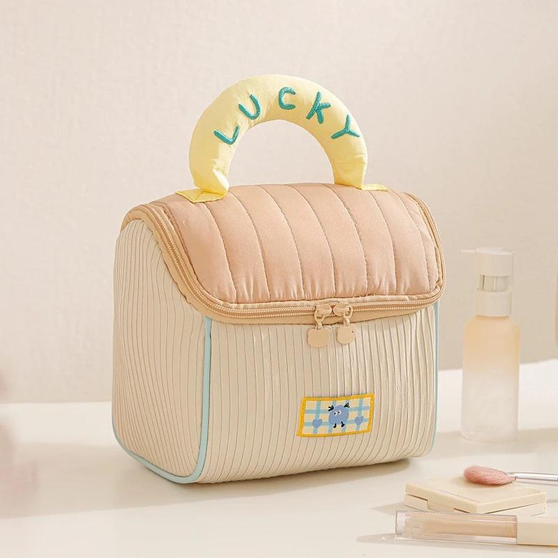 1Pcs Large Capacity Portable Handbag Cute Cottage Style Travel Cosmetic Bag Women Girls Skincare Wash Storage Toiletry Bag