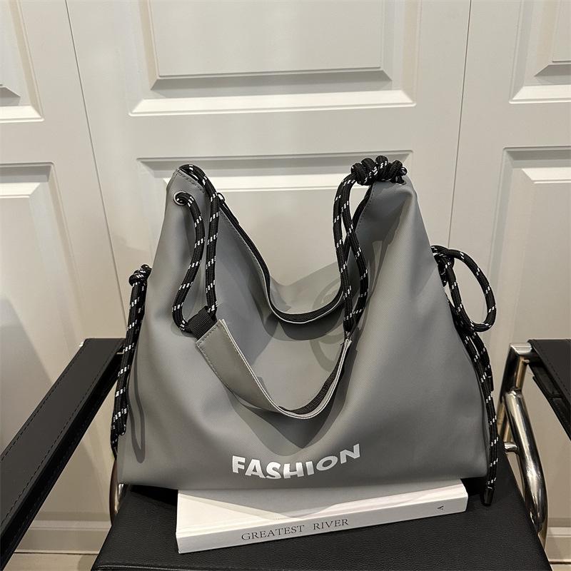 

Women s Large Capacity Versatile Shoulder Tote - 2025 Fashion Trend 39*16*34 cm серый