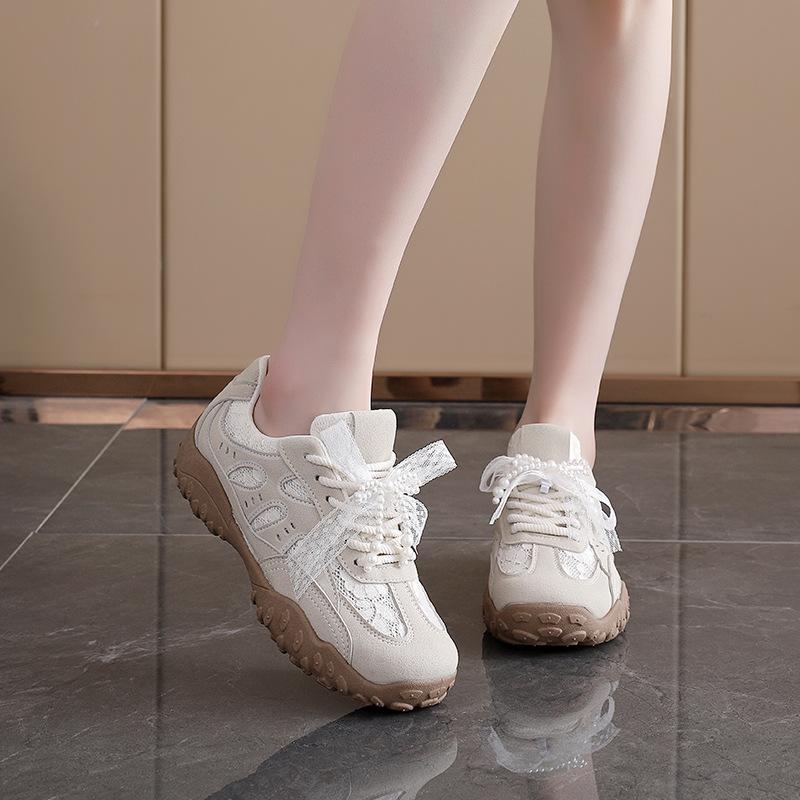 2025 summer new lace casual moral training shoes women's niche design retro mesh breathable board shoes women L0802