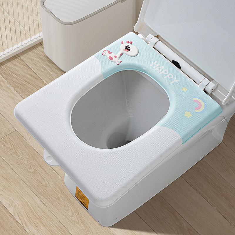 The toilet seat cushion can be wiped, and the toilet seat cover in summer is universal in all seasons. It is clean, antibacterial and mildew-proof.