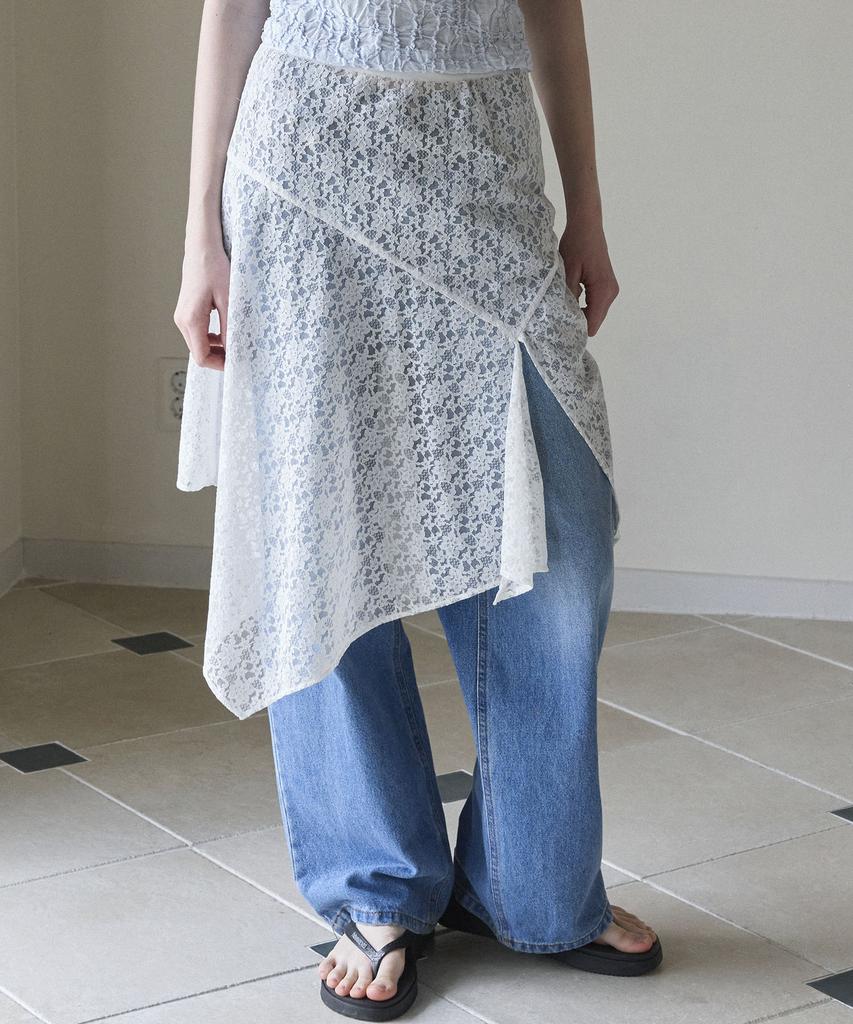 Soire Lace Slit Banding Skirt - White