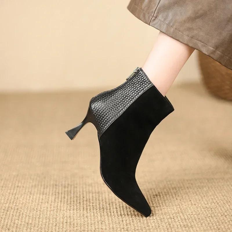 2024 New Pointed Toe Women's Boots Spring and Autumn Back Zipper Comfortable Casual Professional Women's Naked Boots