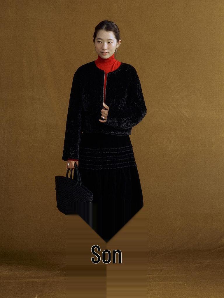 Winter Slimming Velvet Pleated Lace Skirt - Textured Design