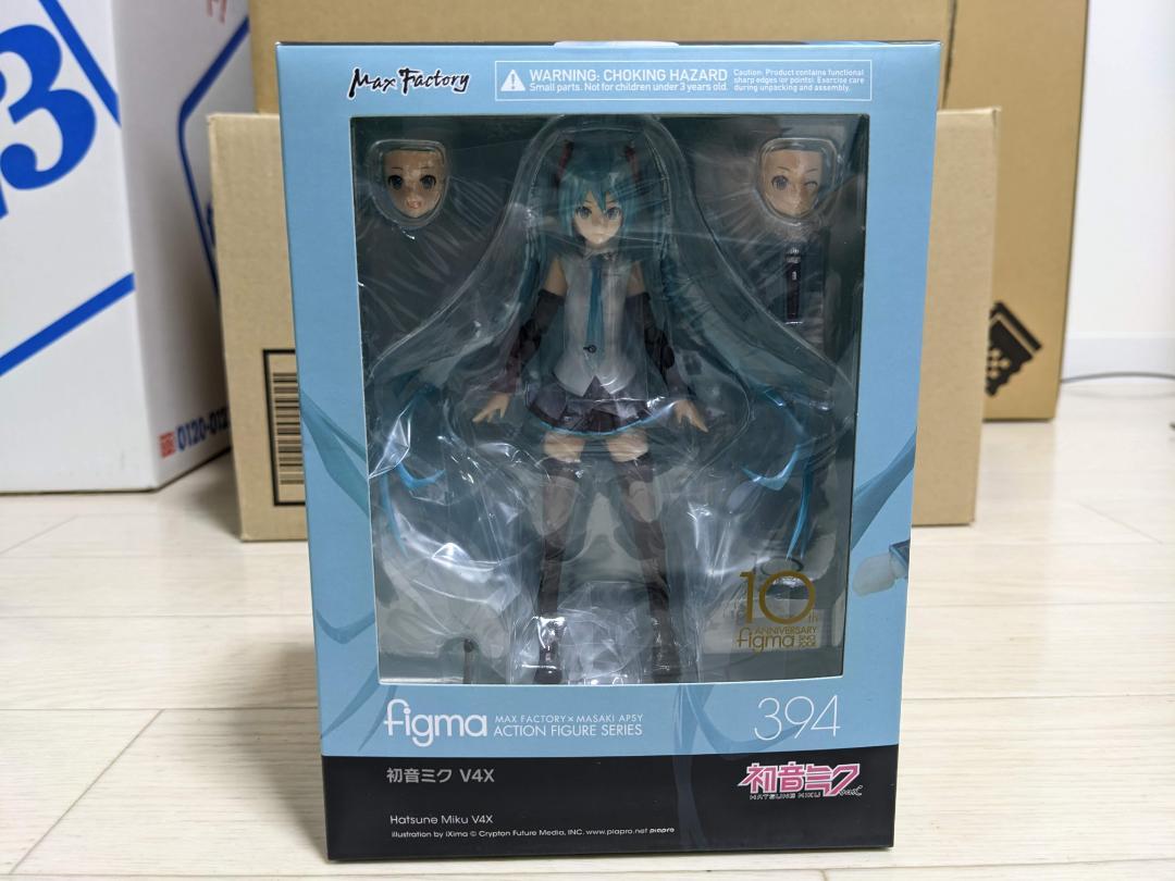

[Б/У] figma Hatsune Miku V4X 394 Подвижная фигурка