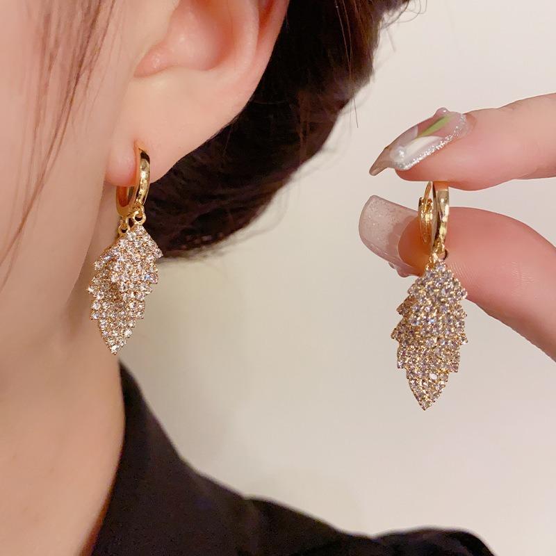 Boucles d'oreilles à longues pampilles pour femmes, style coréen Dongdaemun, design original, boucles d'oreilles polyvalentes