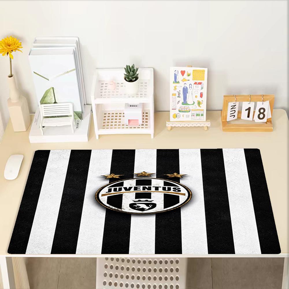 Juventus Football Club Theme Mouse Pad, Non Slip Rubber Base, Multifunctional Office & Home Decor, Perfect for Workspace Personalization.