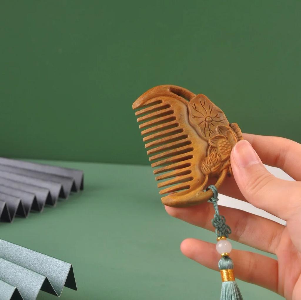 Carved Lotus Pattern Hollow Out Wooden Comb Handmade Decorative Portable Massage Hair Combs with Tassels Natural Sandalwood Comb