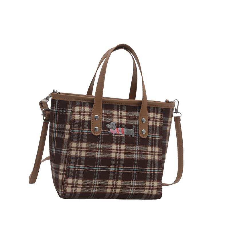 Fashionable and Casual Tote Bag for Women New Style Small and Fresh Contrasting Striped Shoulder Bag Niche Design Crossbody Bag