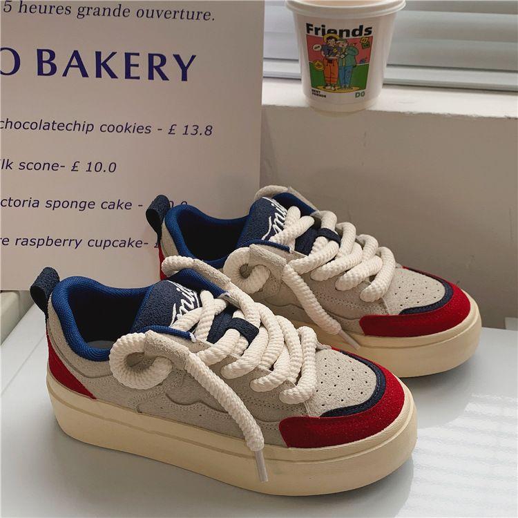 2024 New Design Comfortable White Shoes Women's Casual Skateboarding Shoes Thick Rope Lace Bread Shoes Women