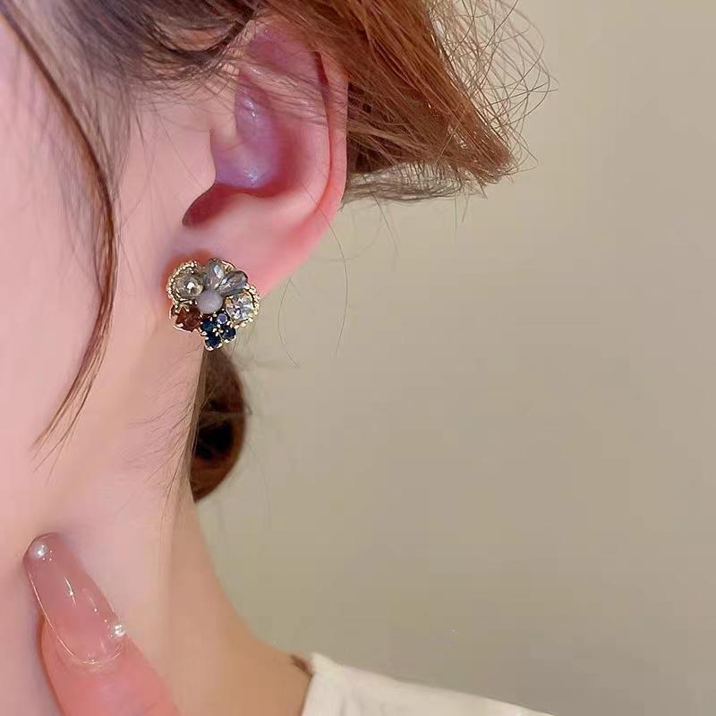Vintage Trendy Glass Colorful Crystal Material Flower Stud Earrings Women Simple Unique Popular Wedding Banquet Jewelry Gifts