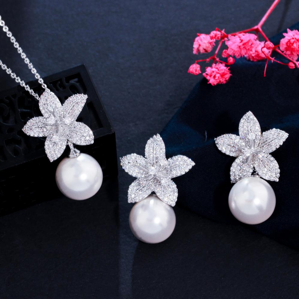 Pearl Small Flower Earrings Necklace Small Set Chain Female Super Fairy Sweet Temperament Micro-Inlaid Five-Petal Flower Set