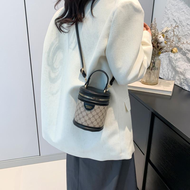 Stilvolle Sommer-Eimer Tasche Für Damen In Schwarz Weiß Grün Khaki Und Rosenrot