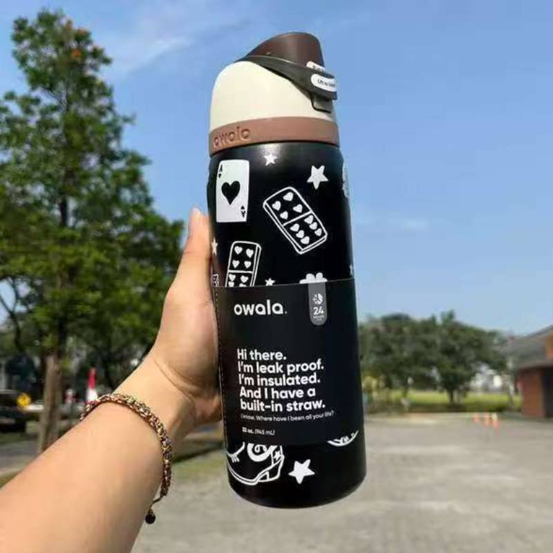 Stainless Steel Double Layer Water Bottle With Silicone Lid For Fitness School And Commuting