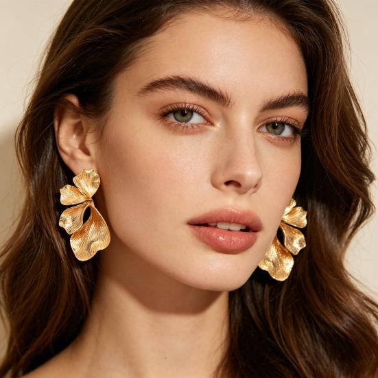 1 Par de Pendientes para Mujer Multicapa Exagerados Forma de Flor Pendientes de Botón Ligeros Versátiles Joyería Regalo