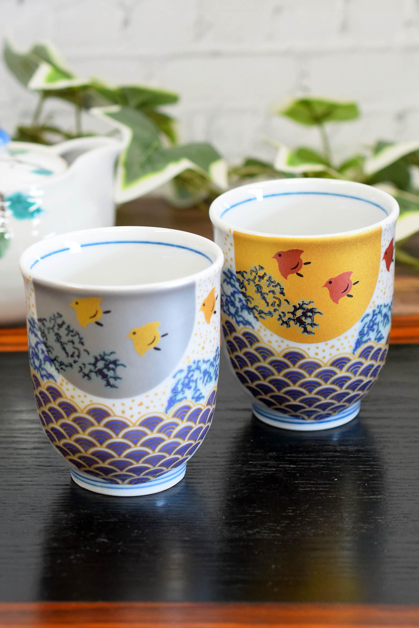 

Waza no Kura Stylish Pair of Kutani Ware Teacups with Wave and Chidori Made in Perfect Gift for Wedding 60th 70th 77th 80th and 88th Birthdays
