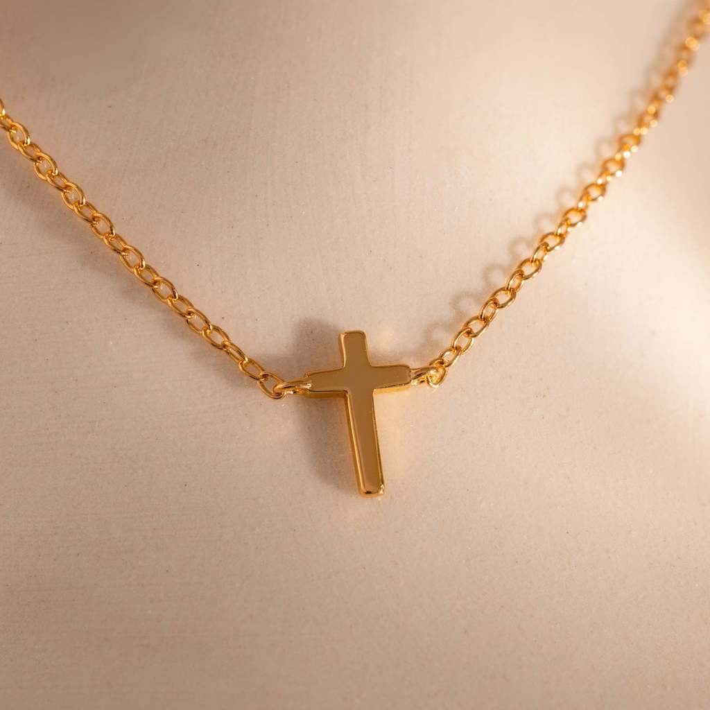 Heart Shaped Cross Pendant Necklace With Pearl Chain For Fashionable Women And Men