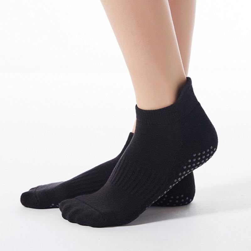 2/3 Pairs Non-Slip Yoga Socks for Women Anti-Skid Cotton Breathable Short Sports Socks with Grip for Pilates Fitness