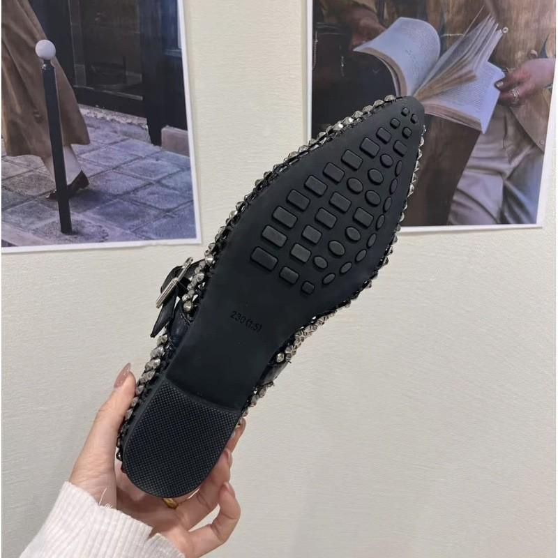 Retro pointed metal buckle rhinestone bag head half slippers women wear fashionable cool slippers