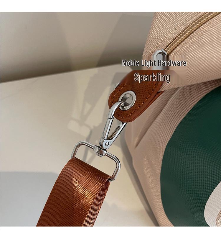 Large Capacity Women's Lightweight Waterproof Travel Duffle Bag for Business and Short Trips