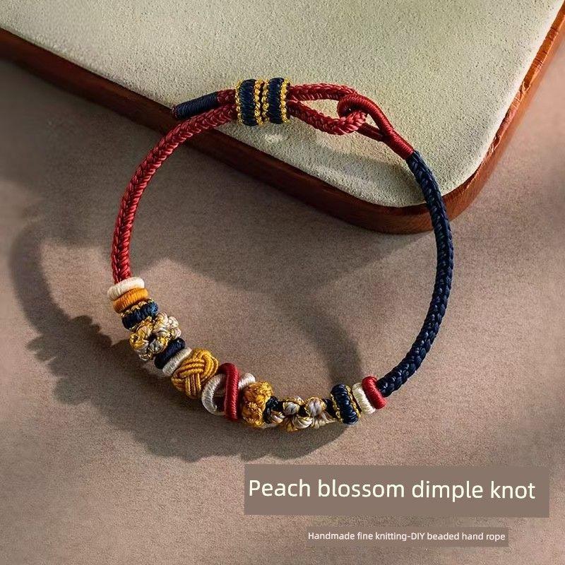 

Guofeng Нишевый стиль Полуфабрикаты Китайский тренд Подарок для пары Сделай сам Плетеный ручной ремешок Регулировка двойным узлом Узел цветка персика Красный ручной ремешок [Chinese Fad] double junction