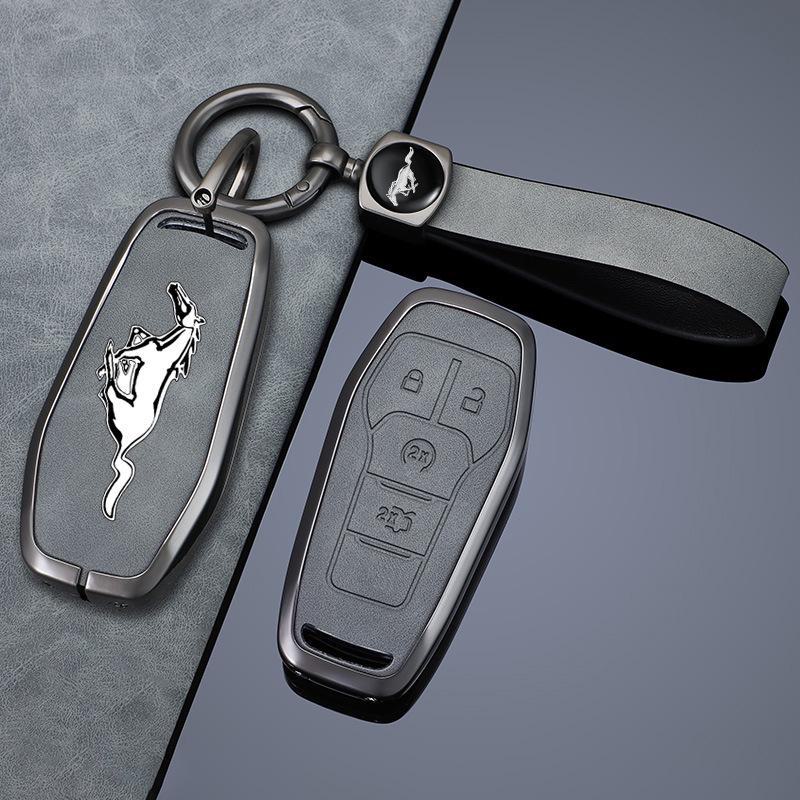 Kryt na klíč 2024 Mustang Mach-E Electric Horse: Špičková skořepinová přezka pro Ford Mustang.