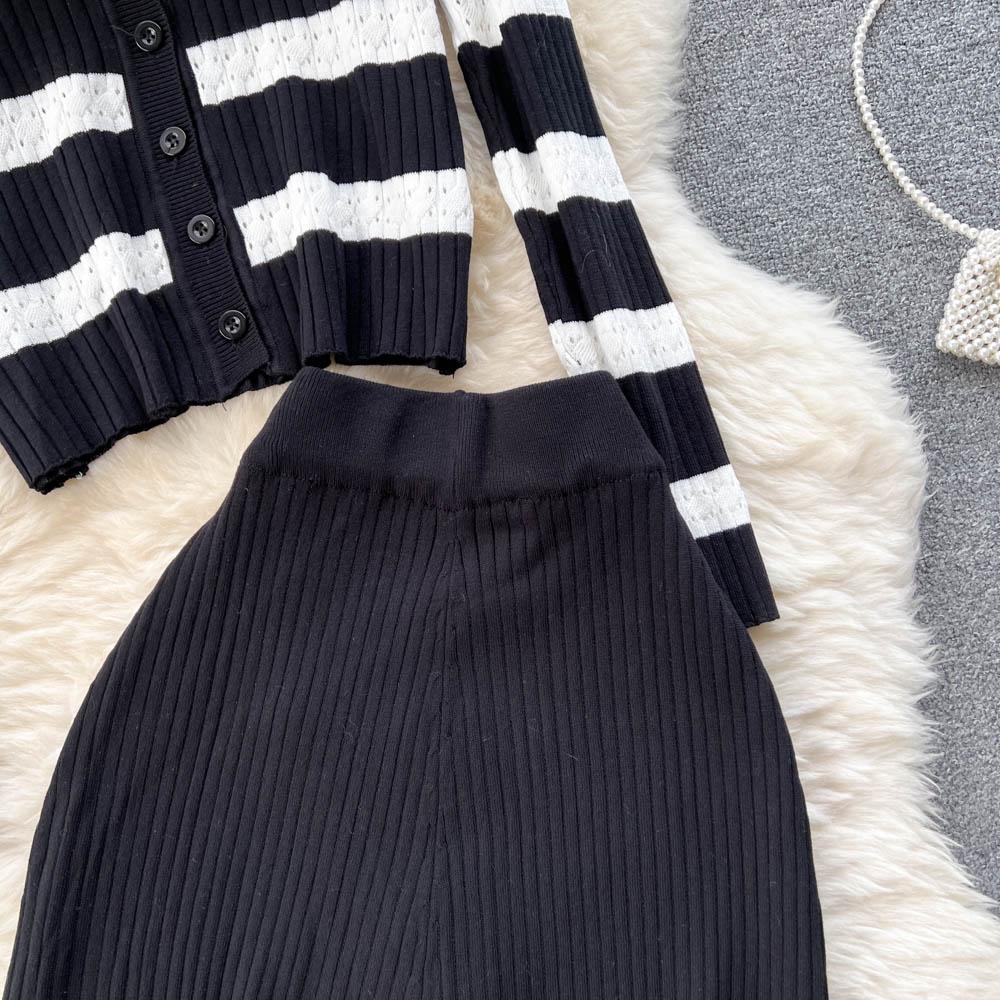 Autumn And Winter Korean Version Of The Collision Color Stripes Hollow Knitted Cardigan Plus Half-Body Skirt Two-Piece Set
