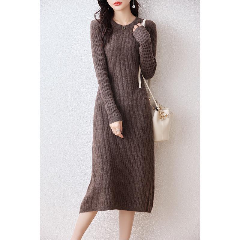 

Женское очень длинное приталенное шерстяное платье-свитер - Длина выше колена, Круглый вырез L (Suitable for 55-62.5 kg)