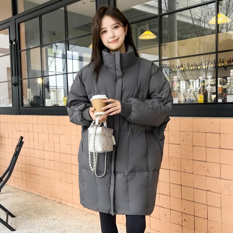 New down cotton-padded clothes for women's winter long cotton-padded jackets, loose and thickened knee-padded jackets.