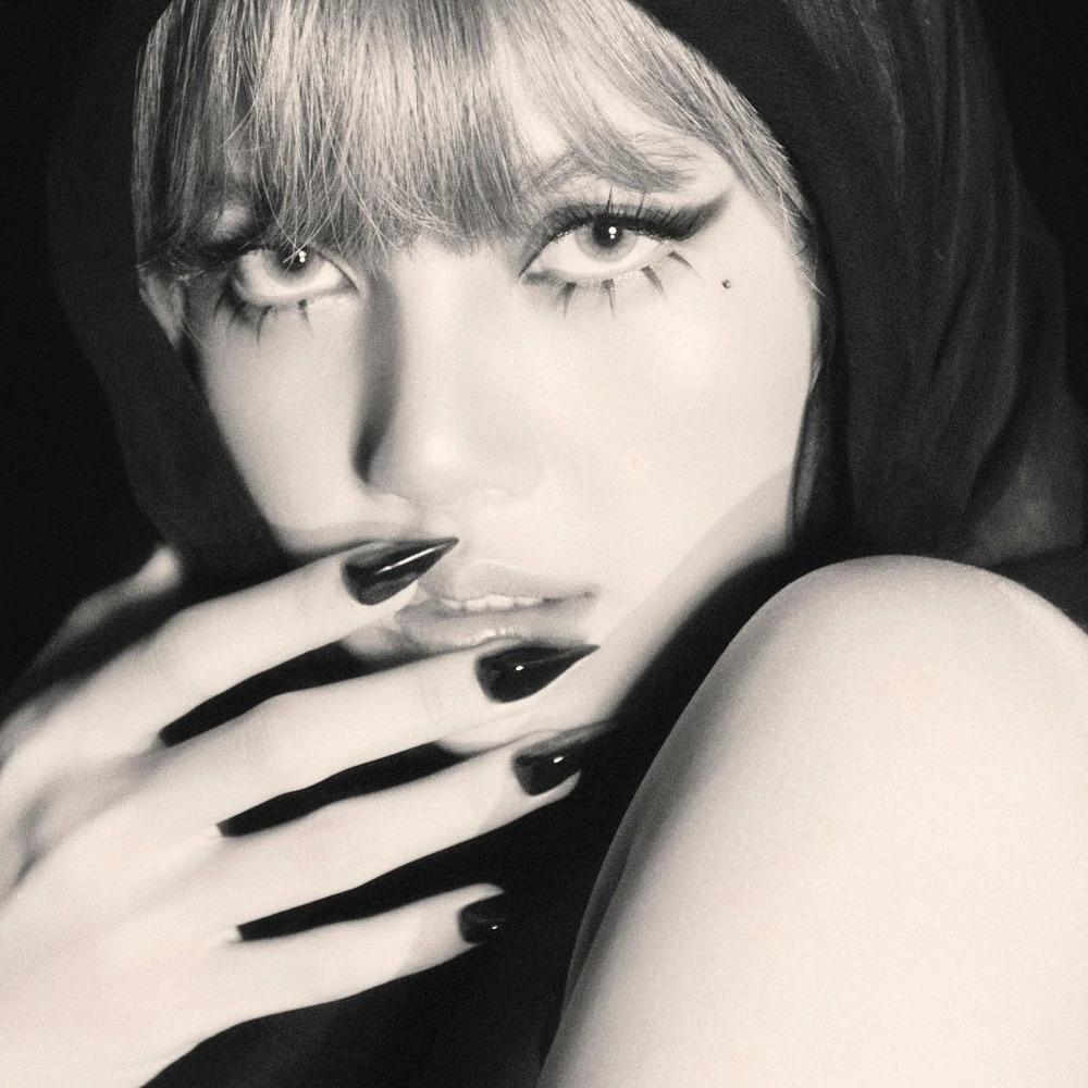 

BLACKPINK LISA - Японський сольний дебютний альбом [ALTER EGO] JAPANESE EXCLUSIVE VER.