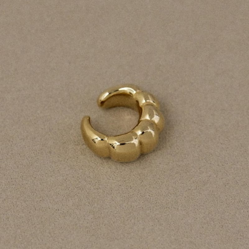 onill 04-17 shell (Earcuff)